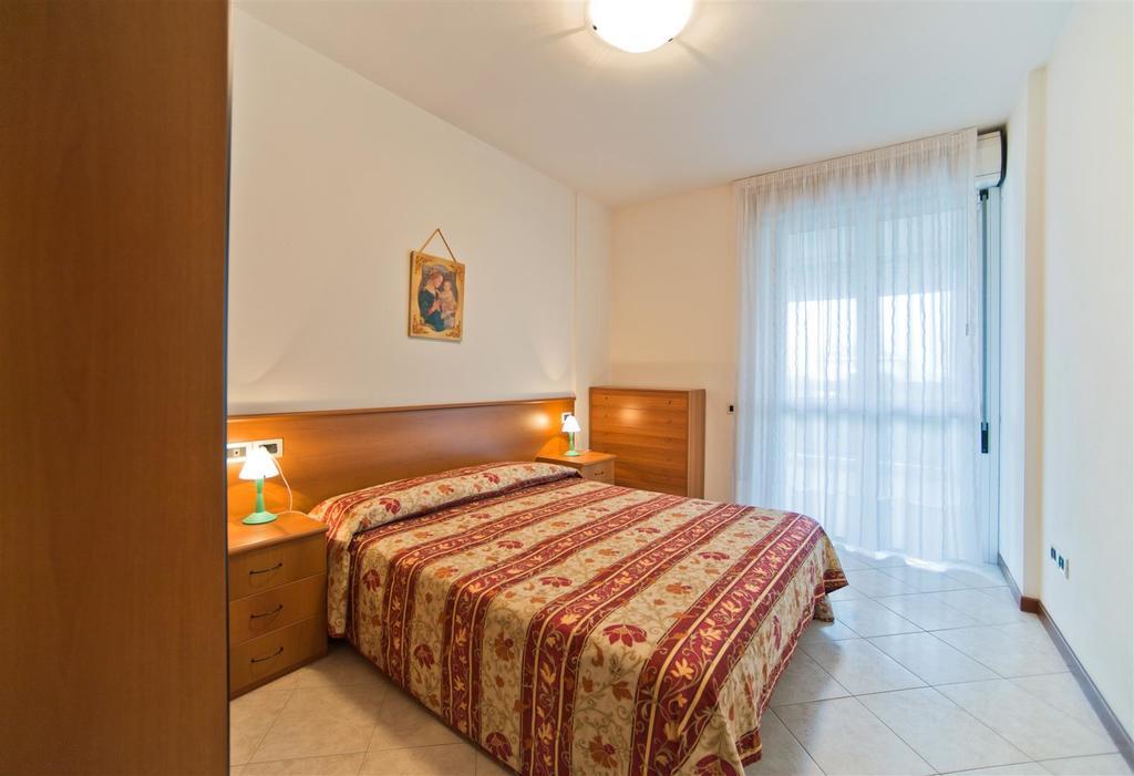 Auriga Del Sole Apartment Бибионе Екстериор снимка