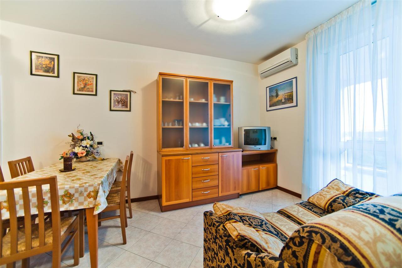 Auriga Del Sole Apartment Бибионе Екстериор снимка